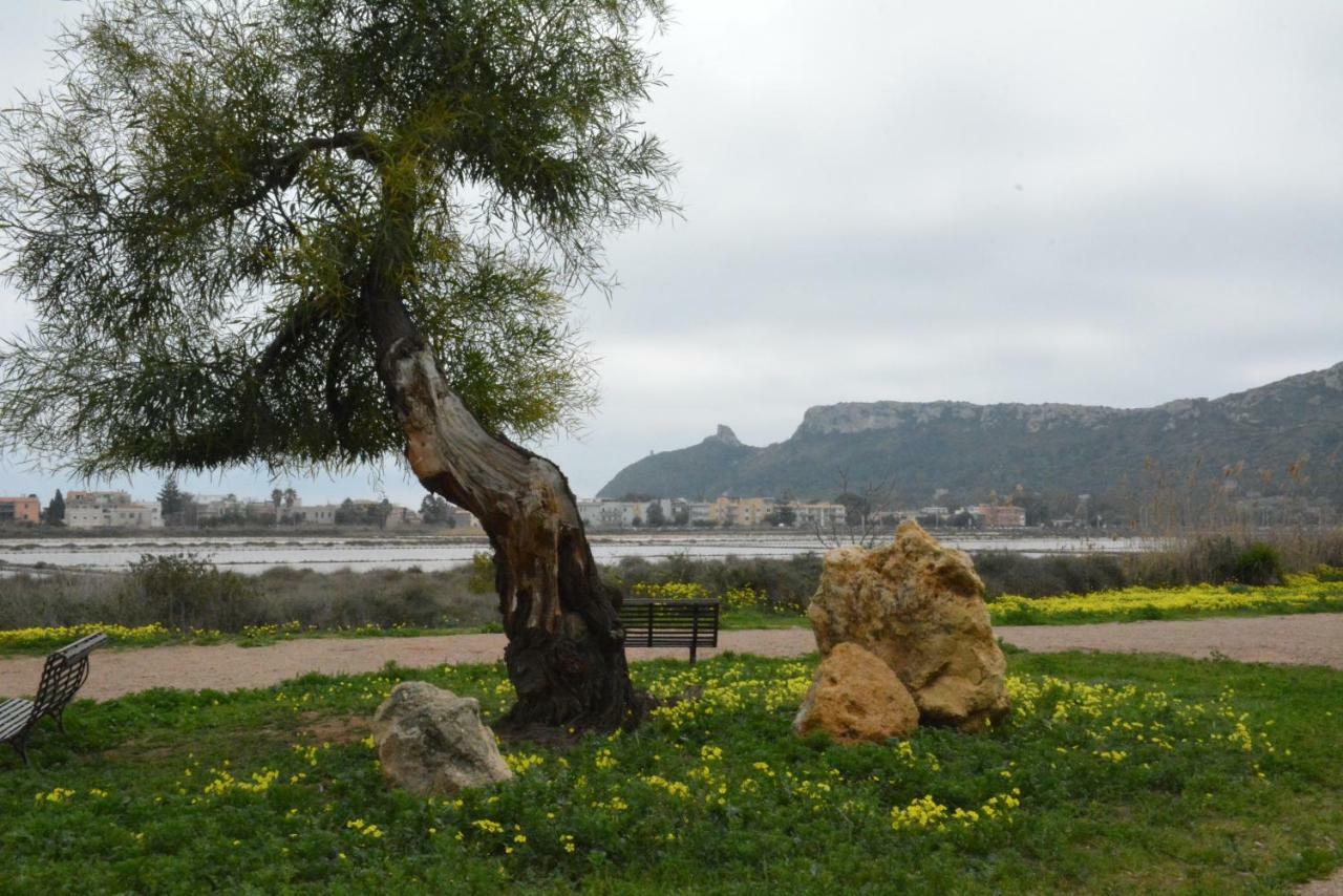 Giardini E Mare Bed & Breakfast Quartu SantʼElena Екстериор снимка