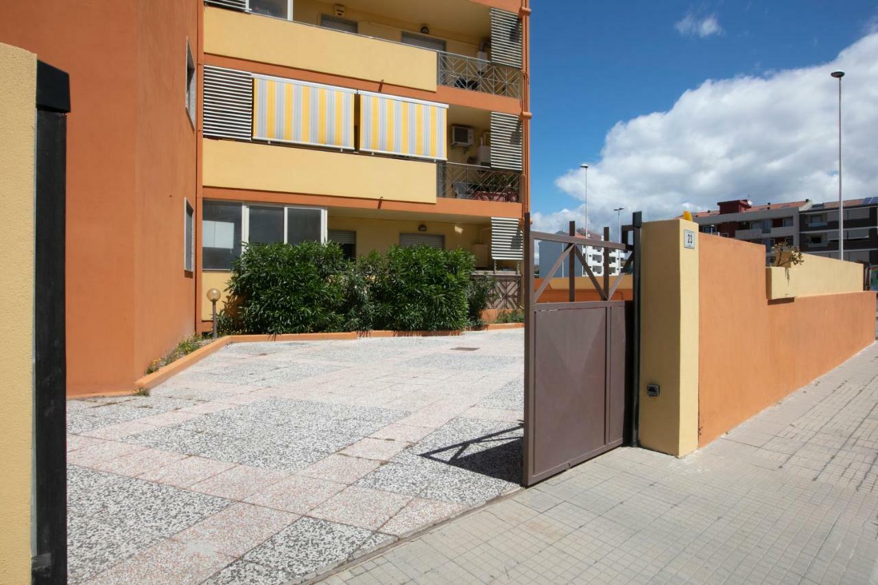 Giardini E Mare Bed & Breakfast Quartu SantʼElena Екстериор снимка