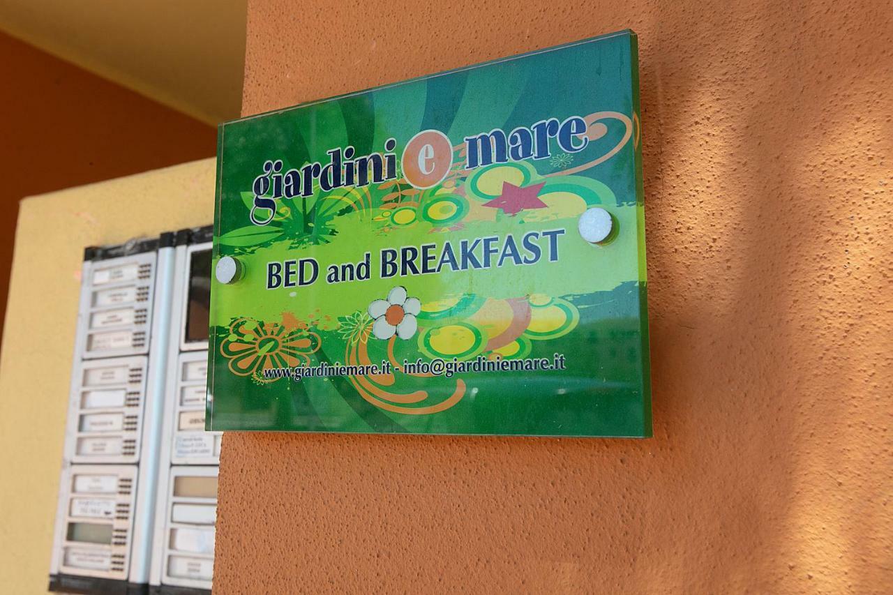 Giardini E Mare Bed & Breakfast Quartu SantʼElena Екстериор снимка